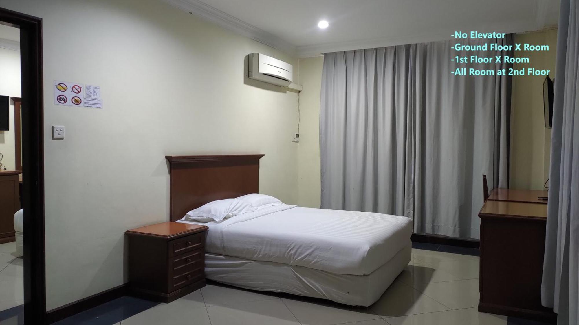 The Upper Deck Hotel Kudat Exterior foto
