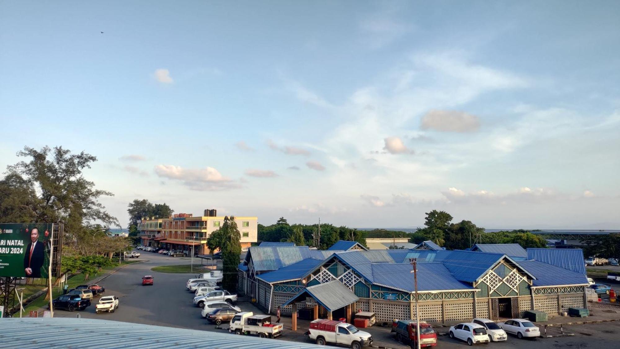 The Upper Deck Hotel Kudat Exterior foto