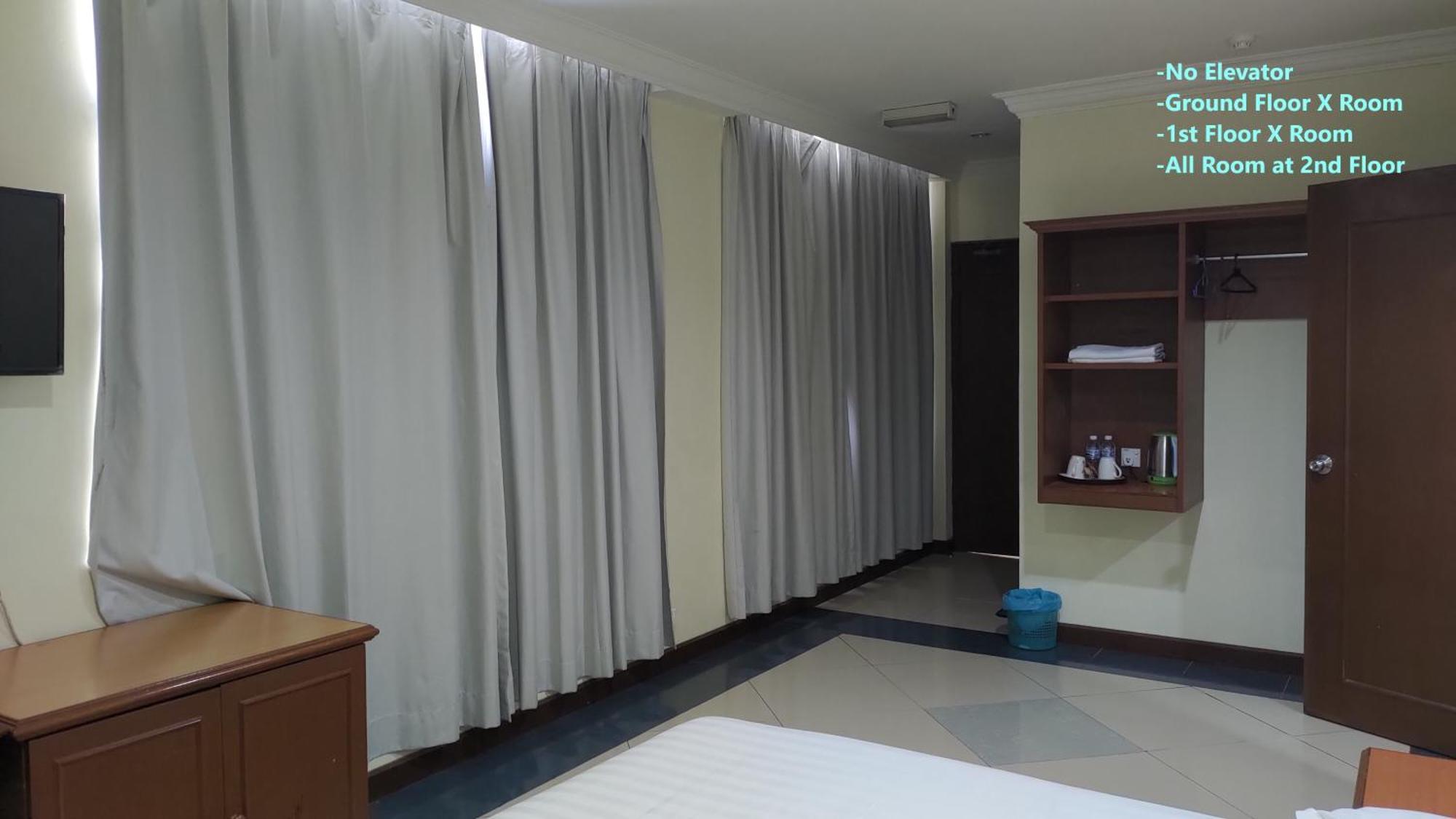 The Upper Deck Hotel Kudat Exterior foto